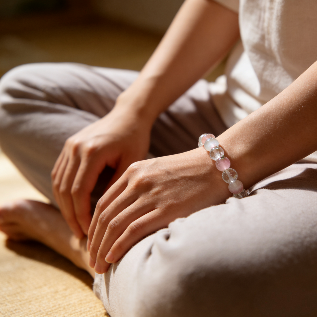 Crystal Healing : A Guide to 20 Popular Crystals & Their Benefits